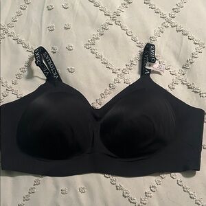 Victoria's Secret Black Seamless Bra